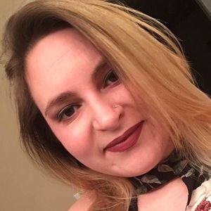 Meet your Posher, Caitlyn